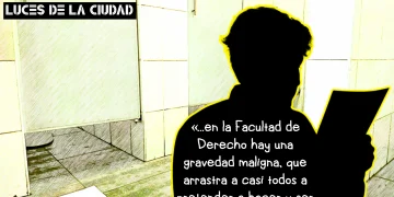 Un papel tirado en un baño de la Facultad de Derecho